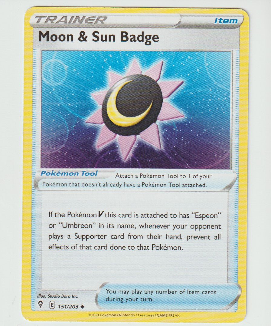 151/203 Moon and Sun Badge Uncommon